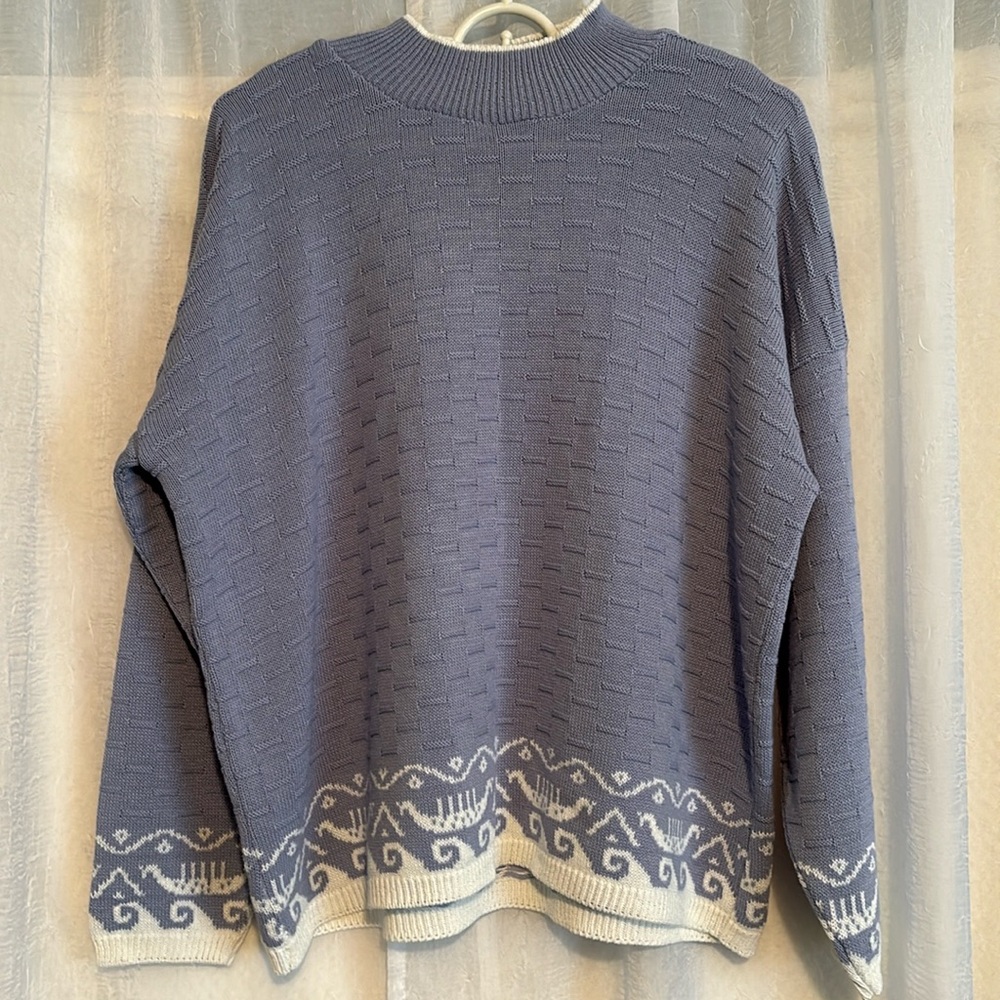Women periwinkle blue long sleeve sweater size missing check description⬇️